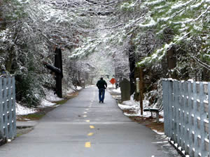 concord-snow-walking